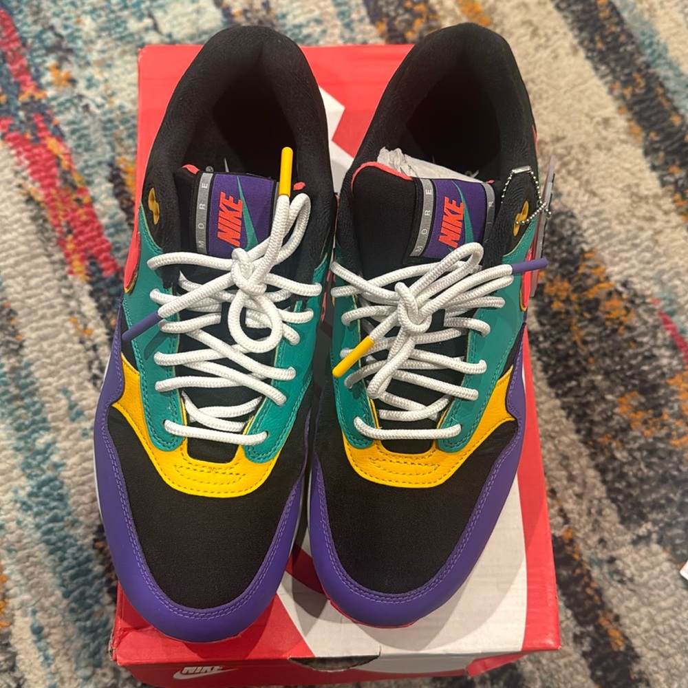 Nike air max 1 se size 7 grade school